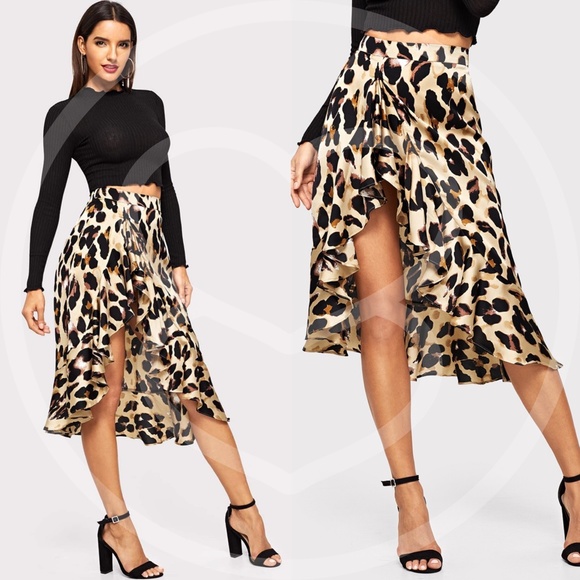 YUMA Leopard Print Midi Skirt - Picture 2 of 5